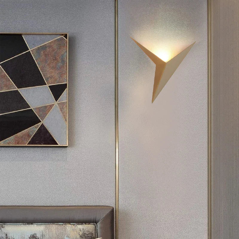 Trigon™ Wall Light